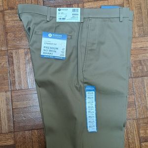 Haggar Clothing Premium No Iron Khaki Dress Pants